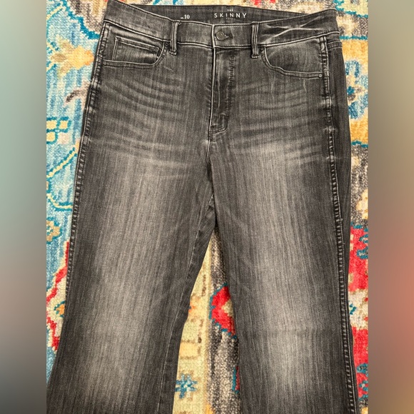 White House Black Market Skinny Flare Gray Jeans - Picture 4 of 7